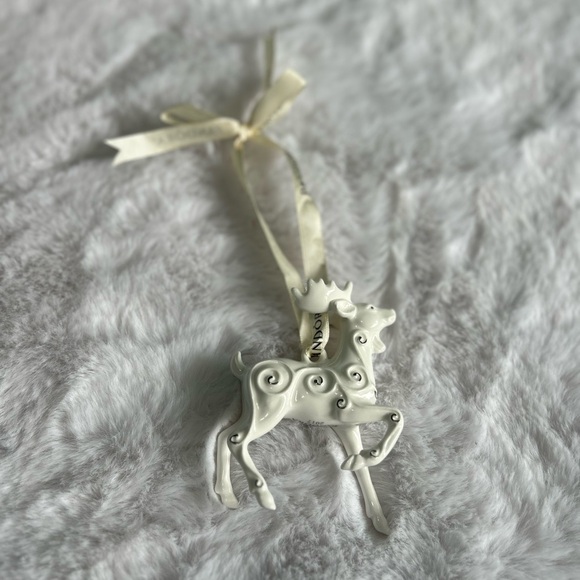 *RARE* Pandora White Ceramic Reindeer with Swirl Design...